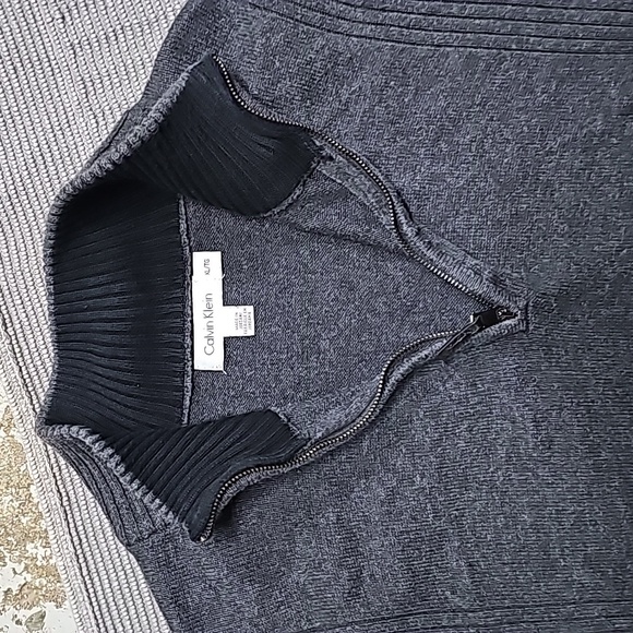 Calvin Klein Sweater 3/$12 - Picture 3 of 7